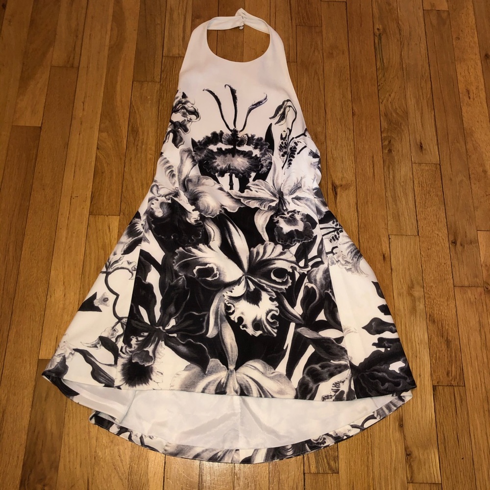 Beautiful worn once patterned dress 👗